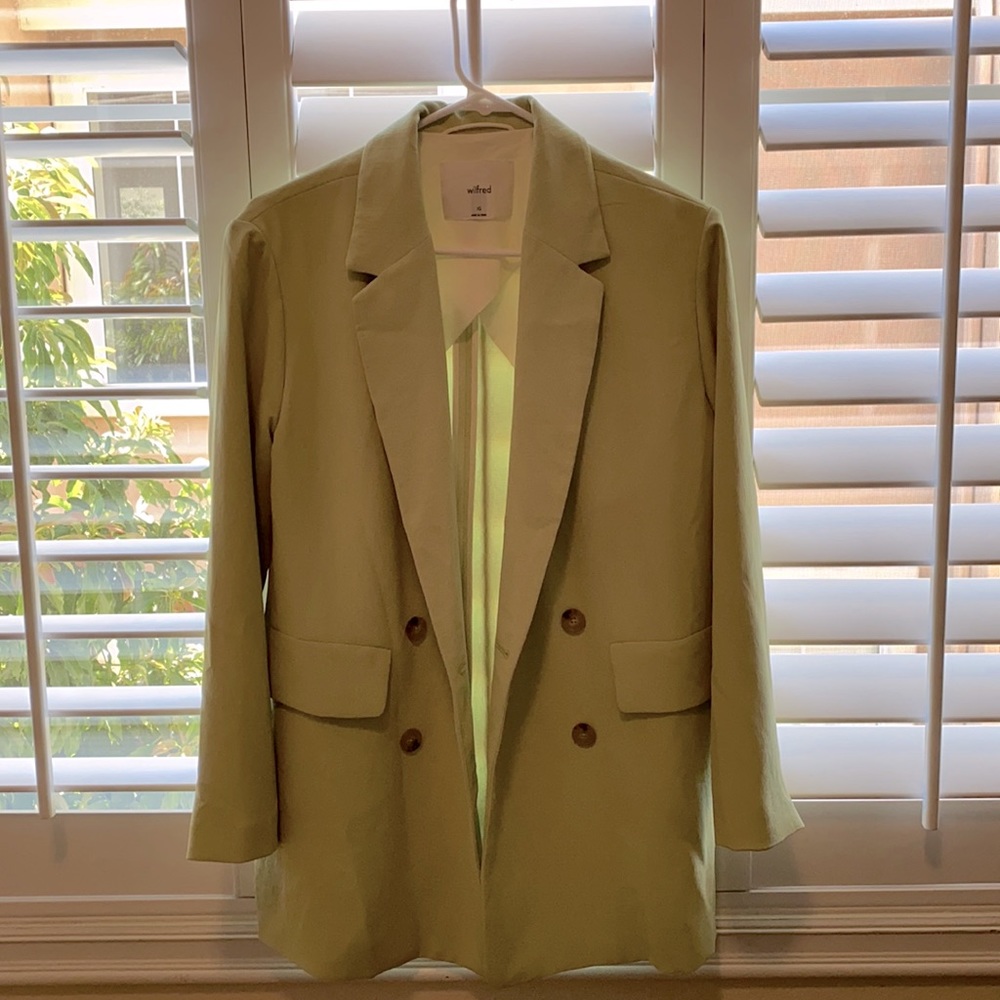 Aritzia Cherrelle Blazer in Green